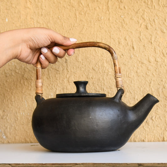 Longpi Black Pottery Kettle With Cane Handle