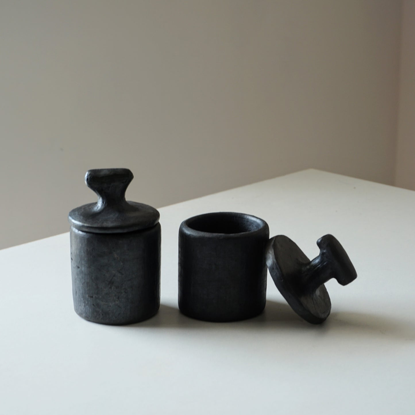 Longpi Black Pottery Pinch Pots | Salt & Pepper