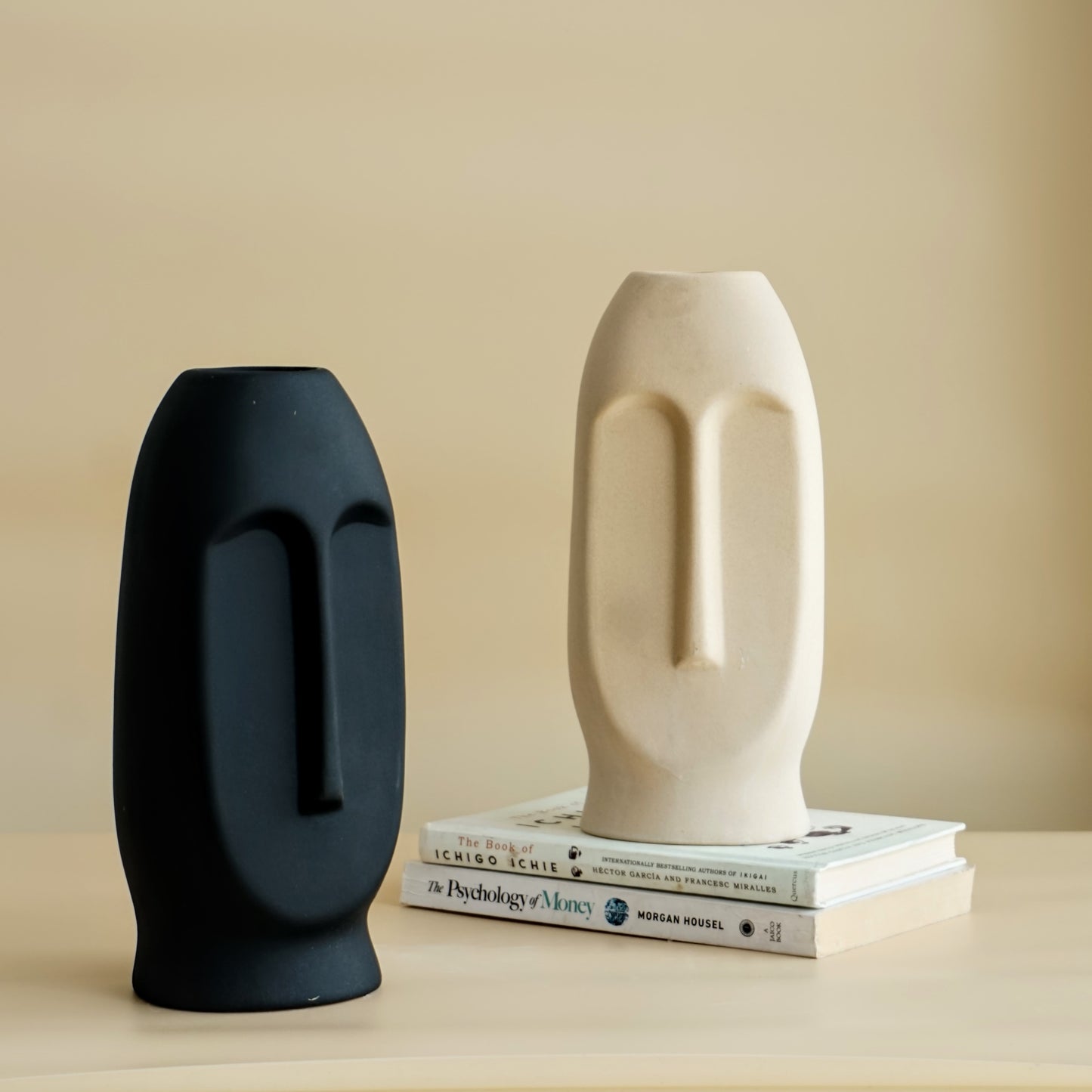 Ukiyo Face Vase (Beige)