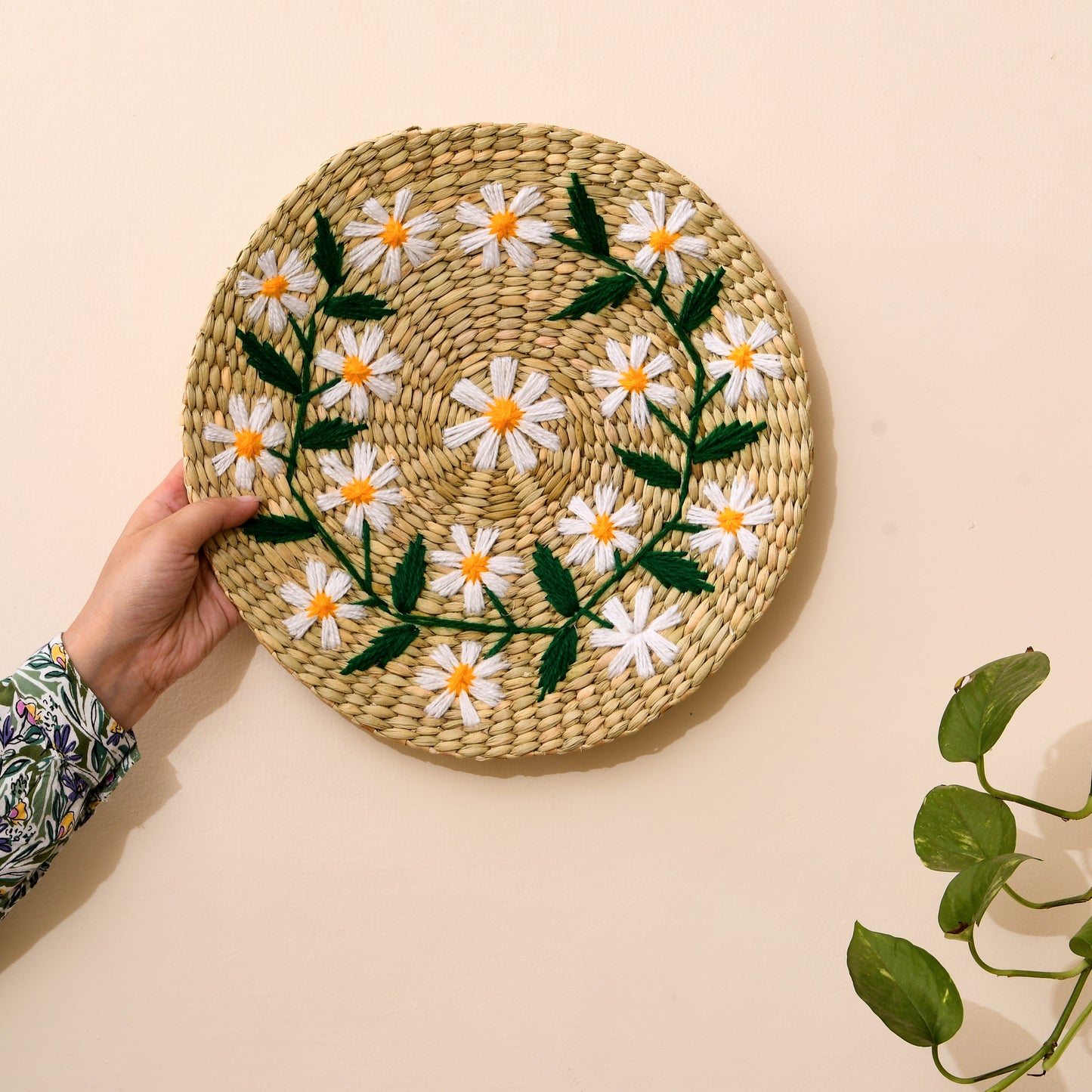 Kauna Grass Hand Embroided Wall Plate