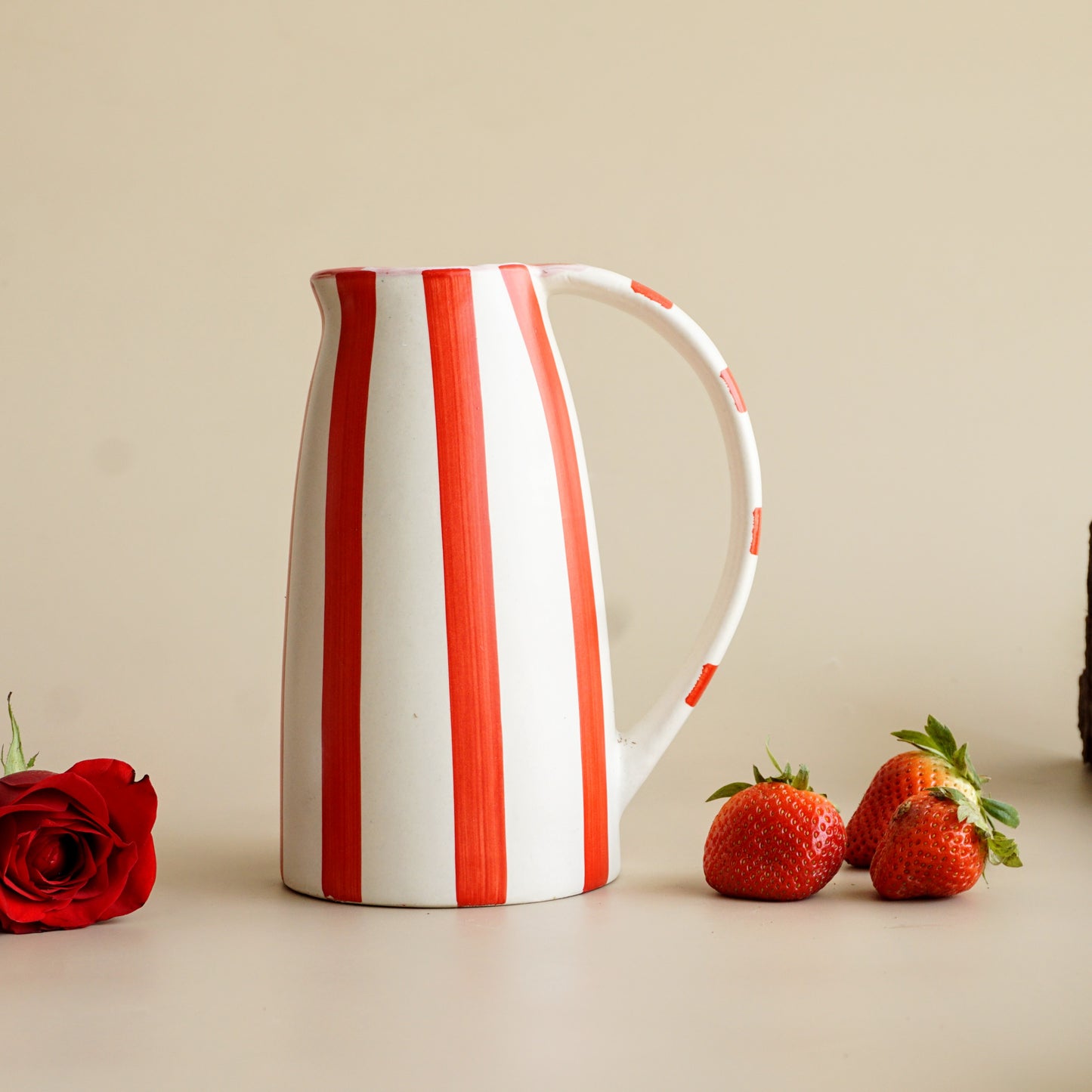 Lover Striped Ceramic Jug | Red