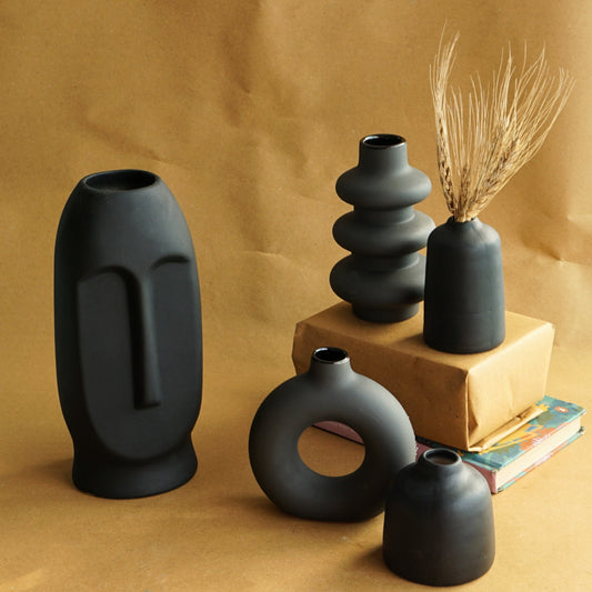 The Blacks | Set of 5 Ceramic Vases