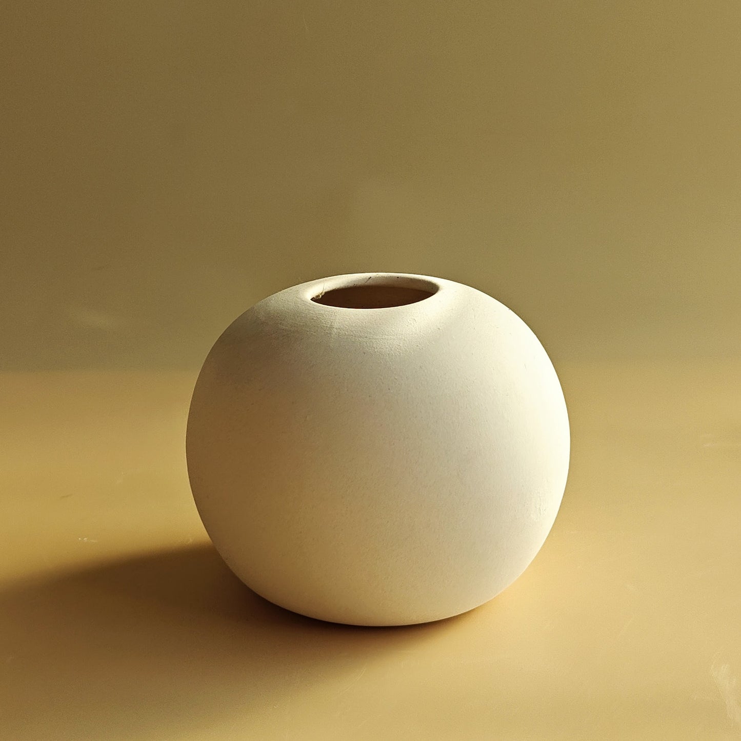 Snow Ball Vase