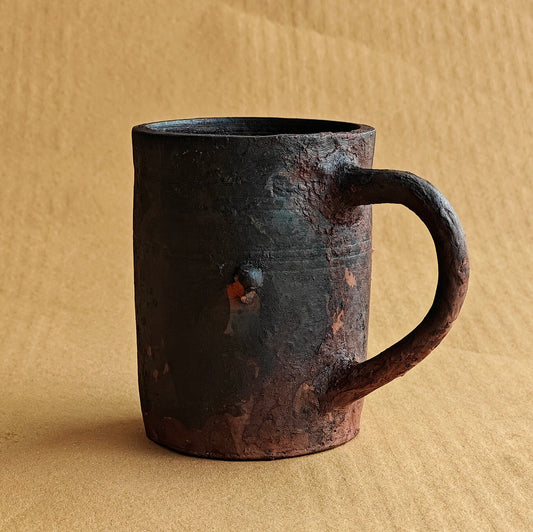Larnai Black Pottery Beer Mug